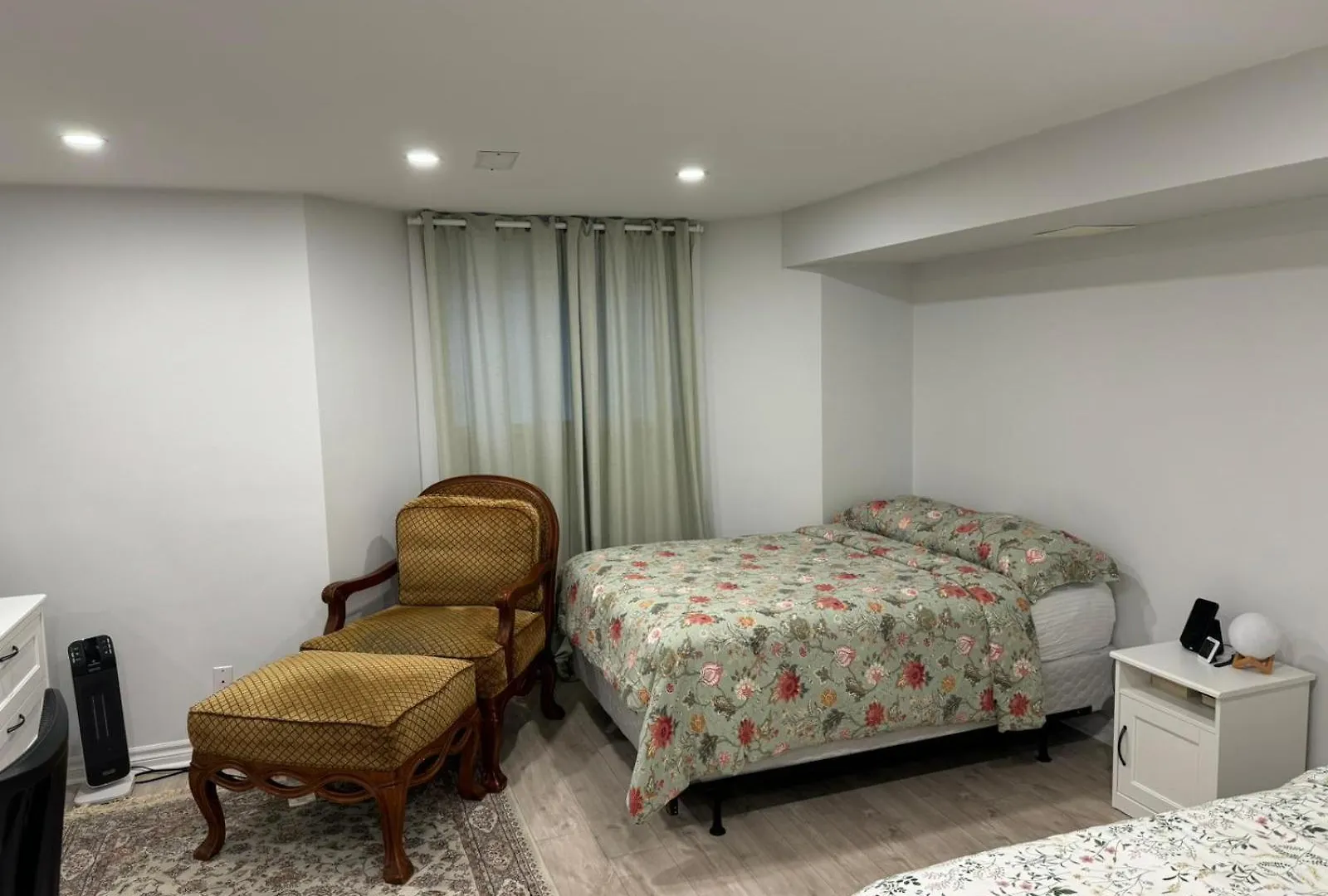 Beach House Toronto Homestay